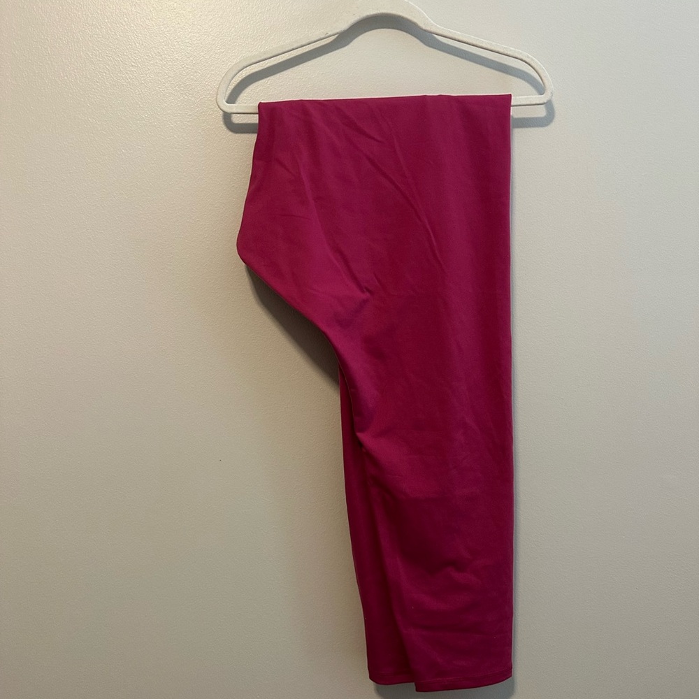 Old Navy Active High-Rise Pink Leggings Size 4X